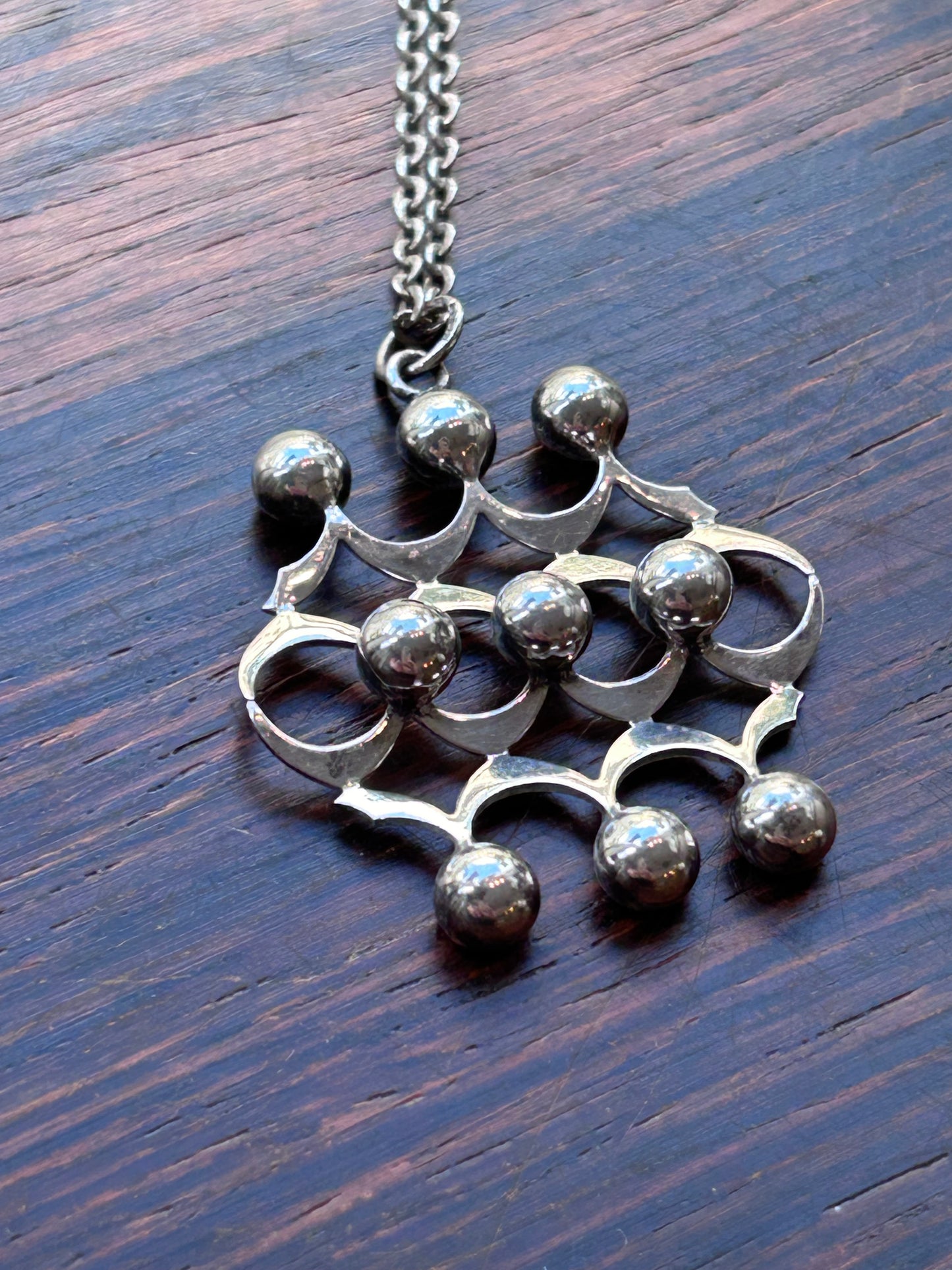 Kultasepät Salovaara, Finland - Modernist silver pendant