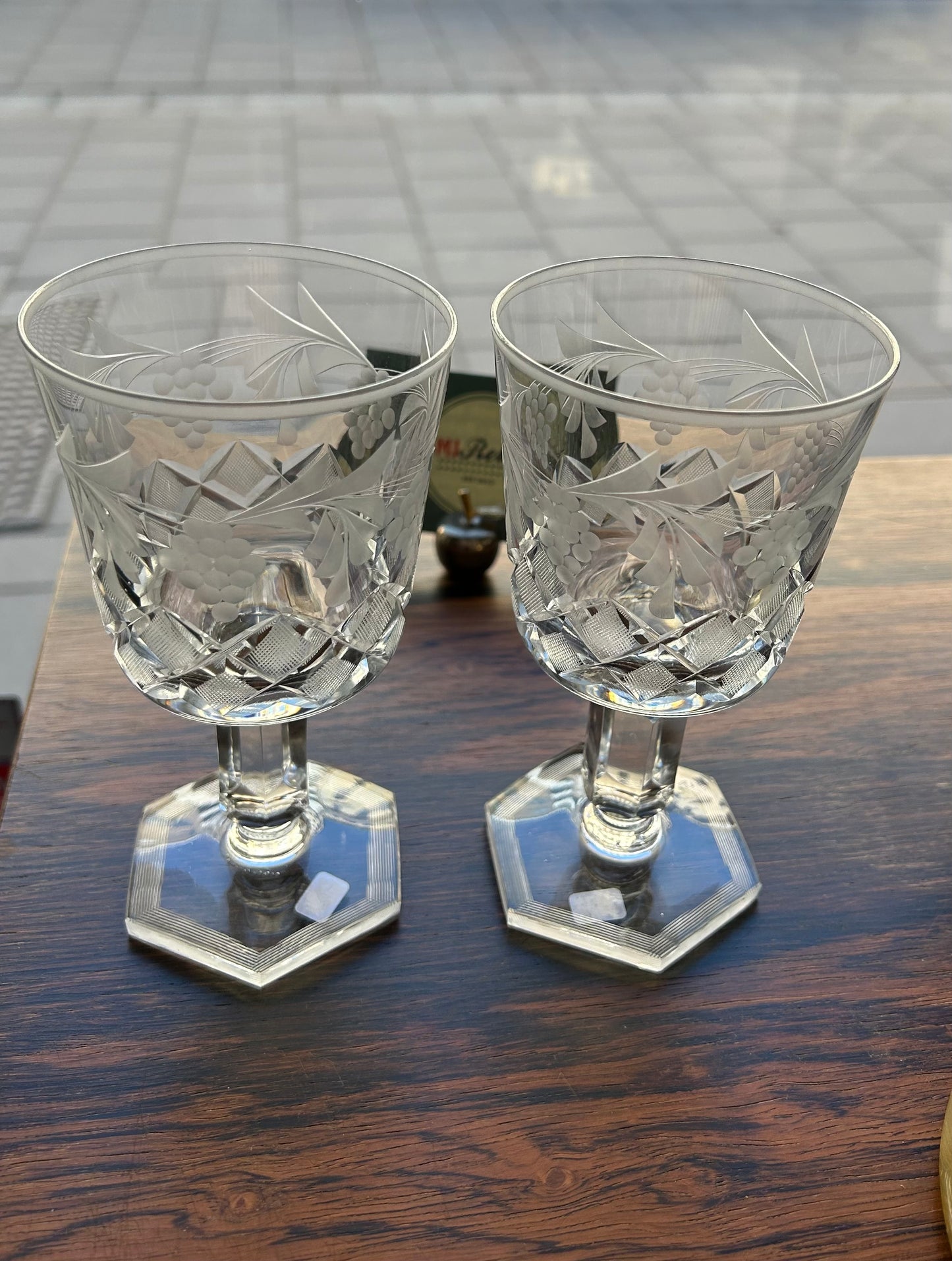Wine glass - Cut decor from Värnamo glass slipper
