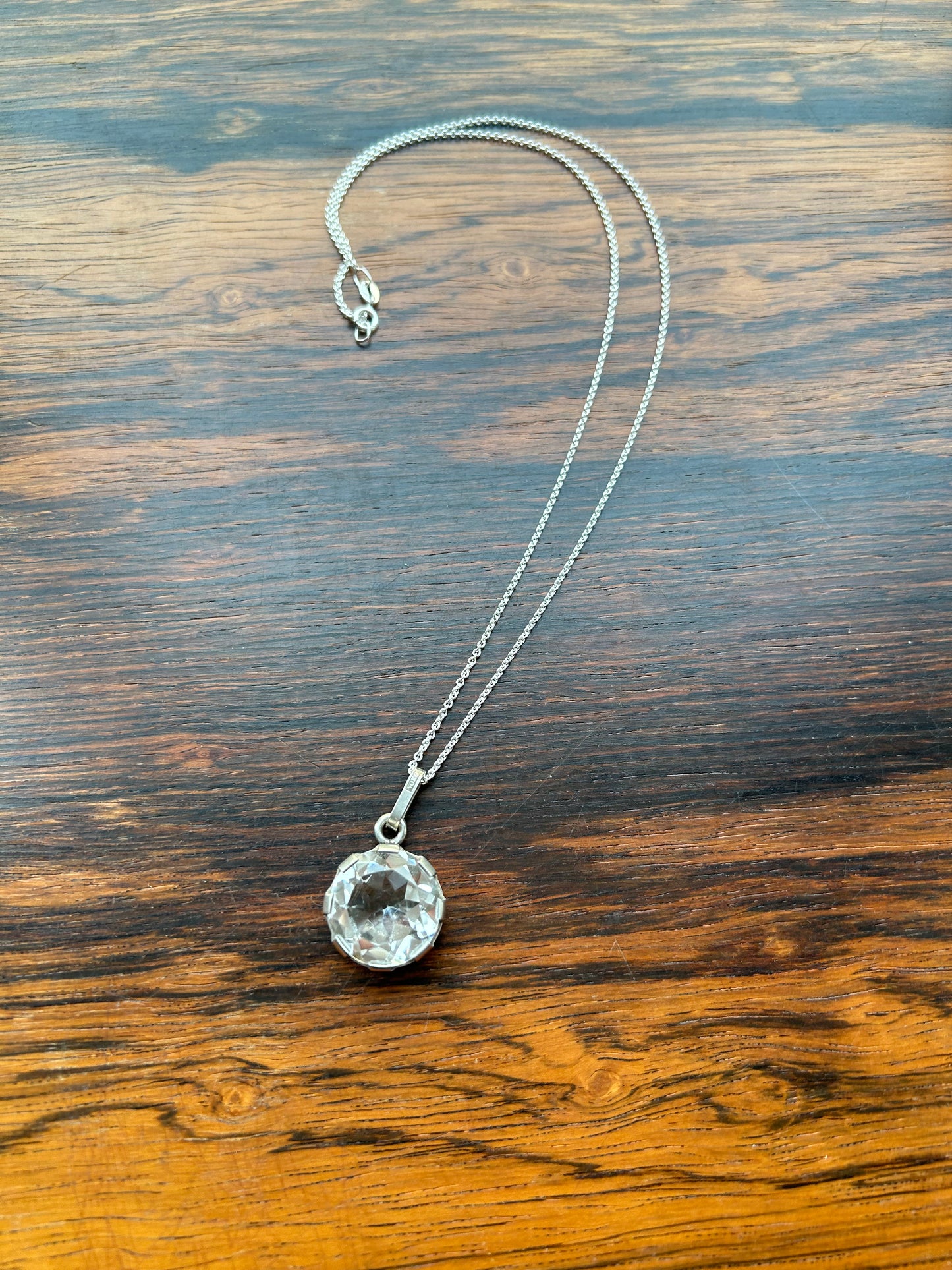 SIlver pendant with rock crystal - Nordisk Kokusai