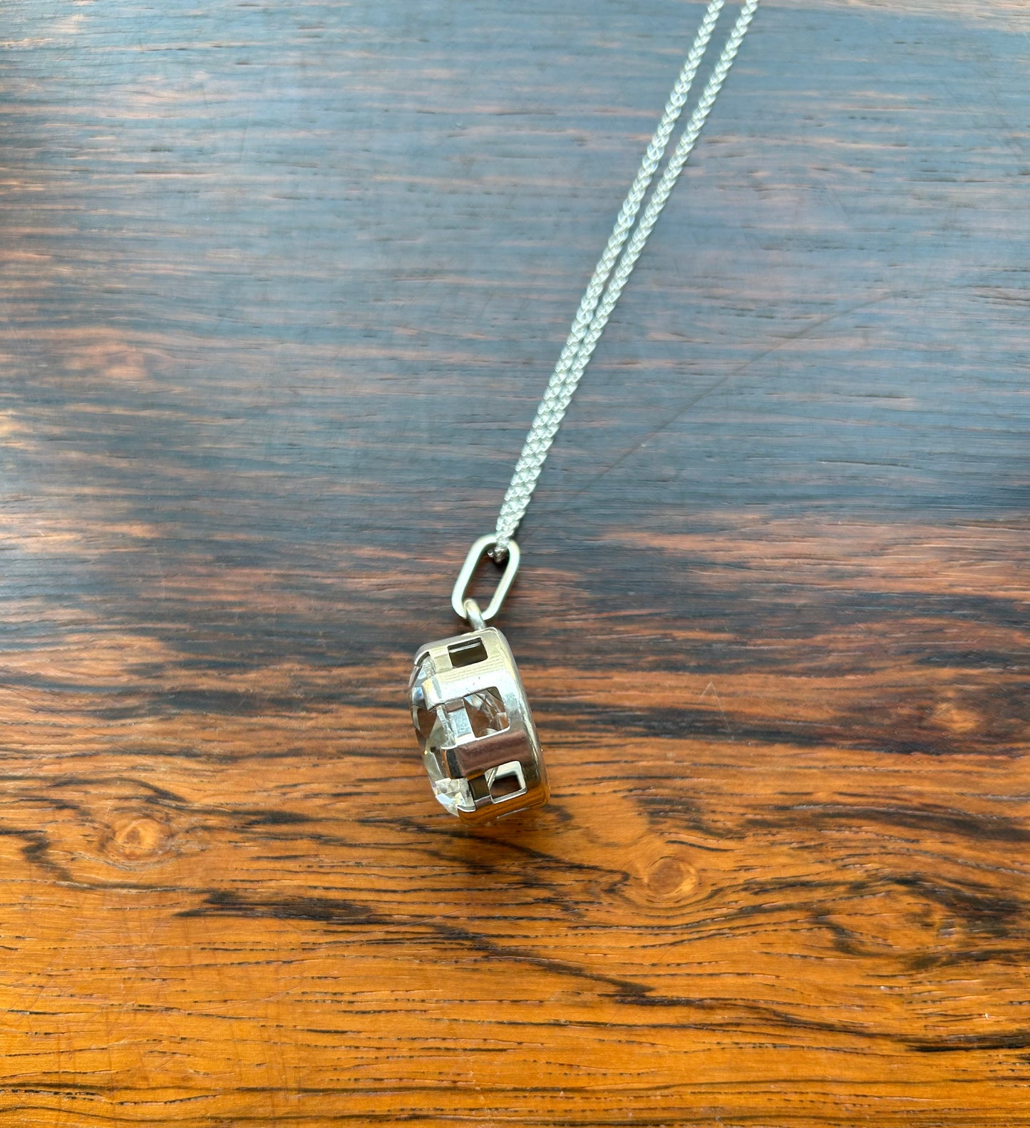 SIlver pendant with rock crystal - Nordisk Kokusai