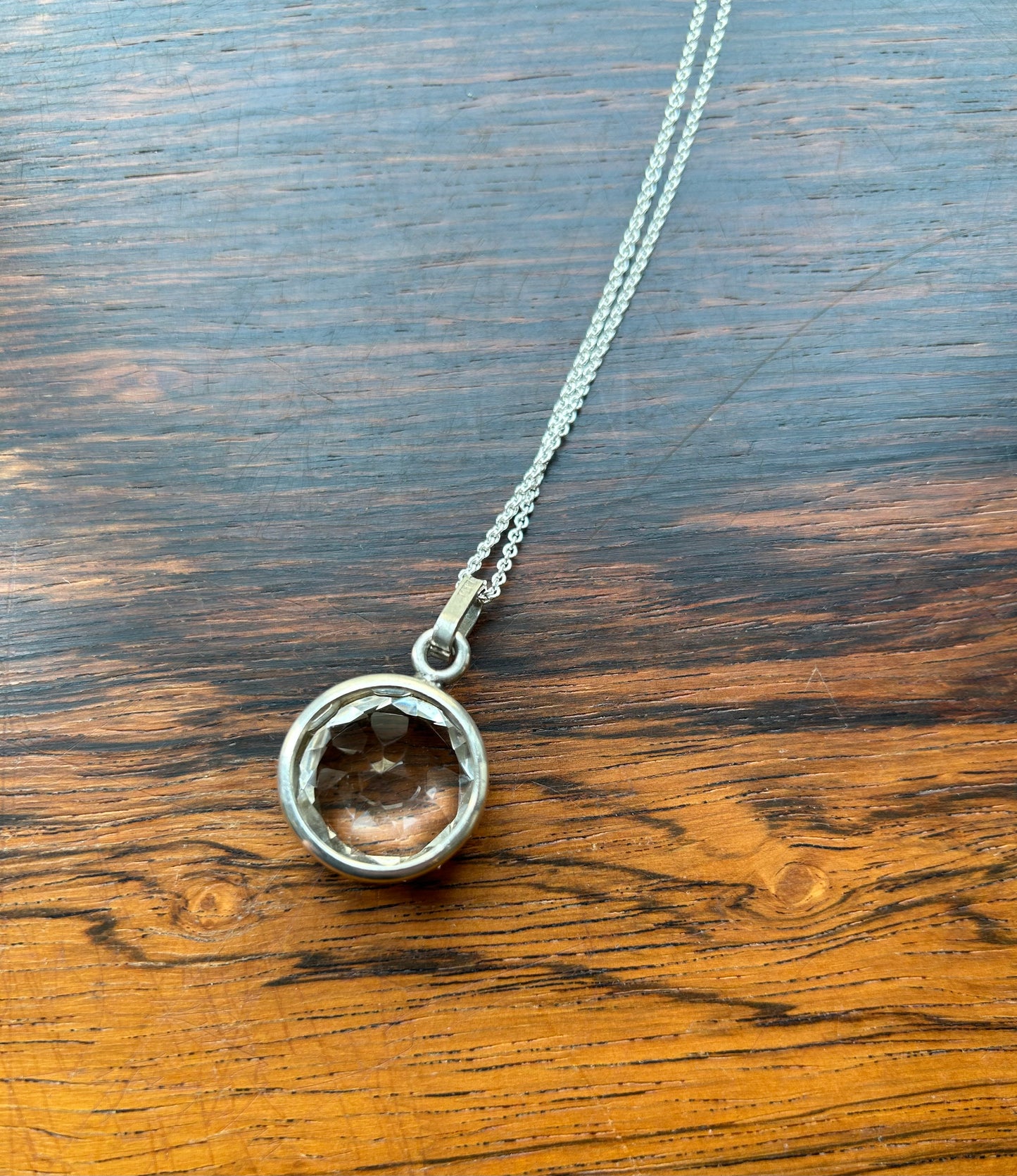SIlver pendant with rock crystal - Nordisk Kokusai