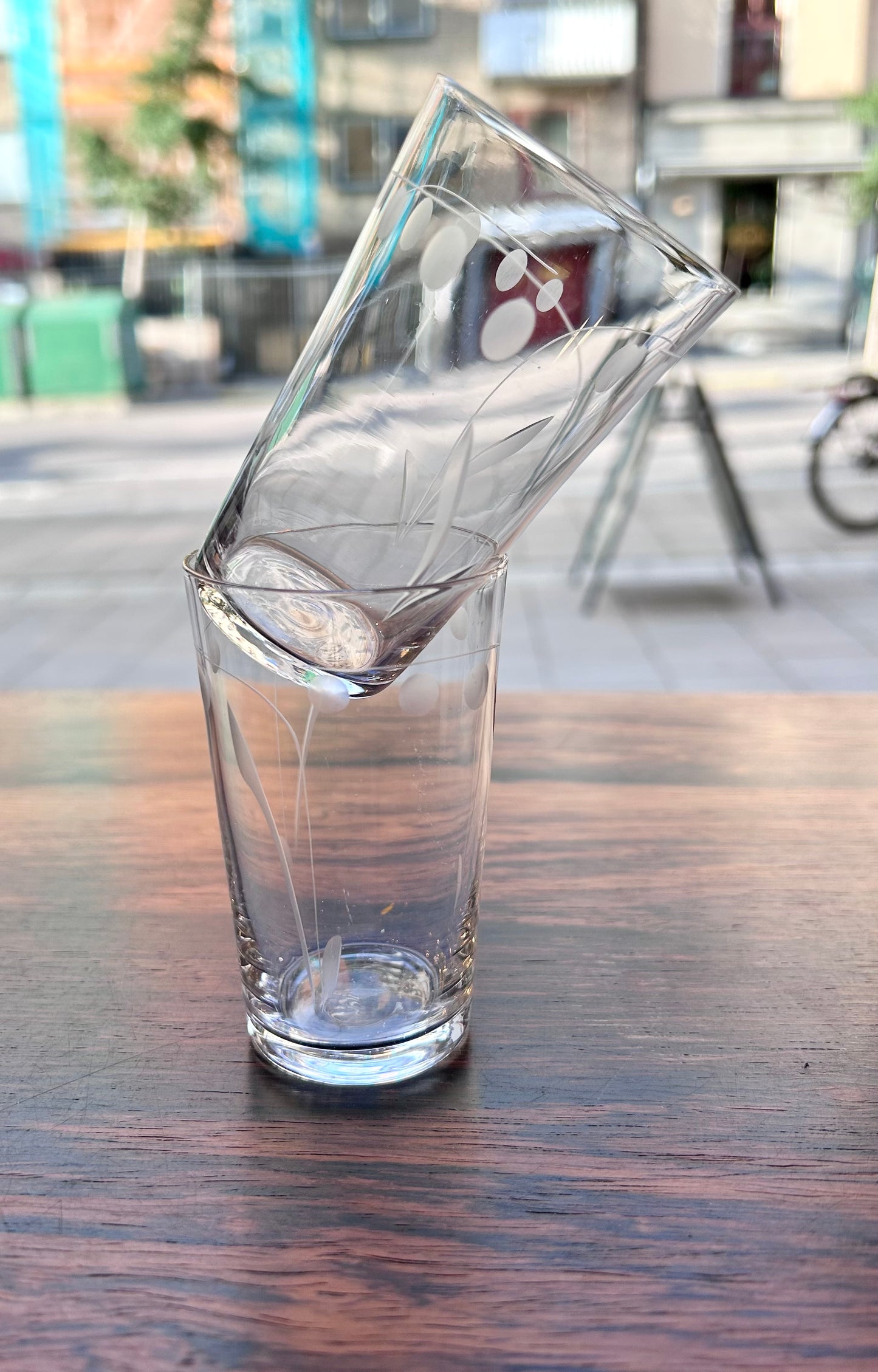 Selterglas - små dricksglas - etsad dekor - Liljekonvalj