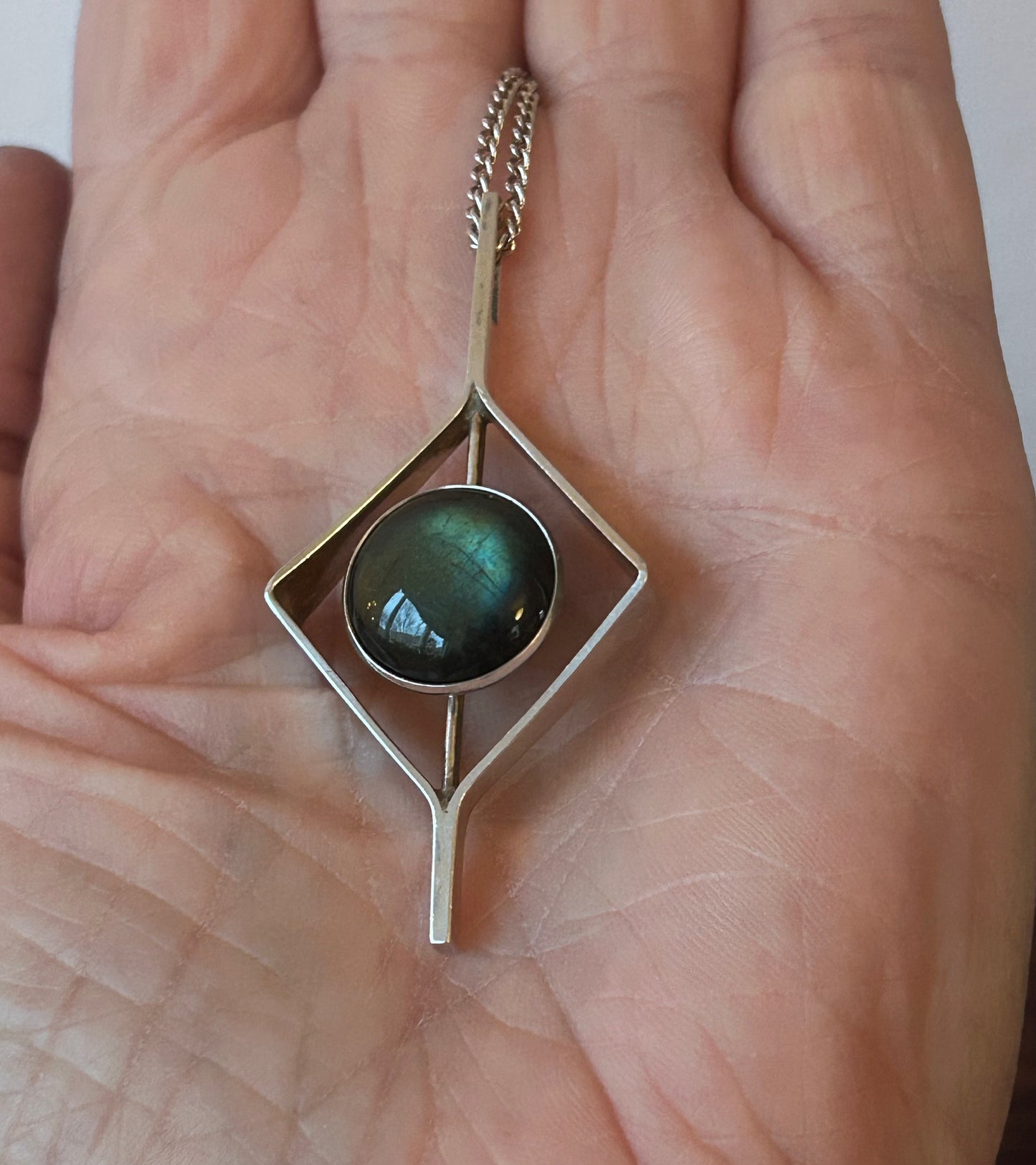 Salovaara, Finland - Silverhänge med spektrolit