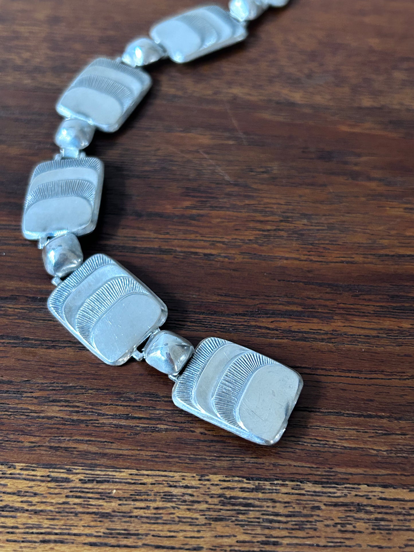 Alton, Falköping - Modernistiskt silverarmband