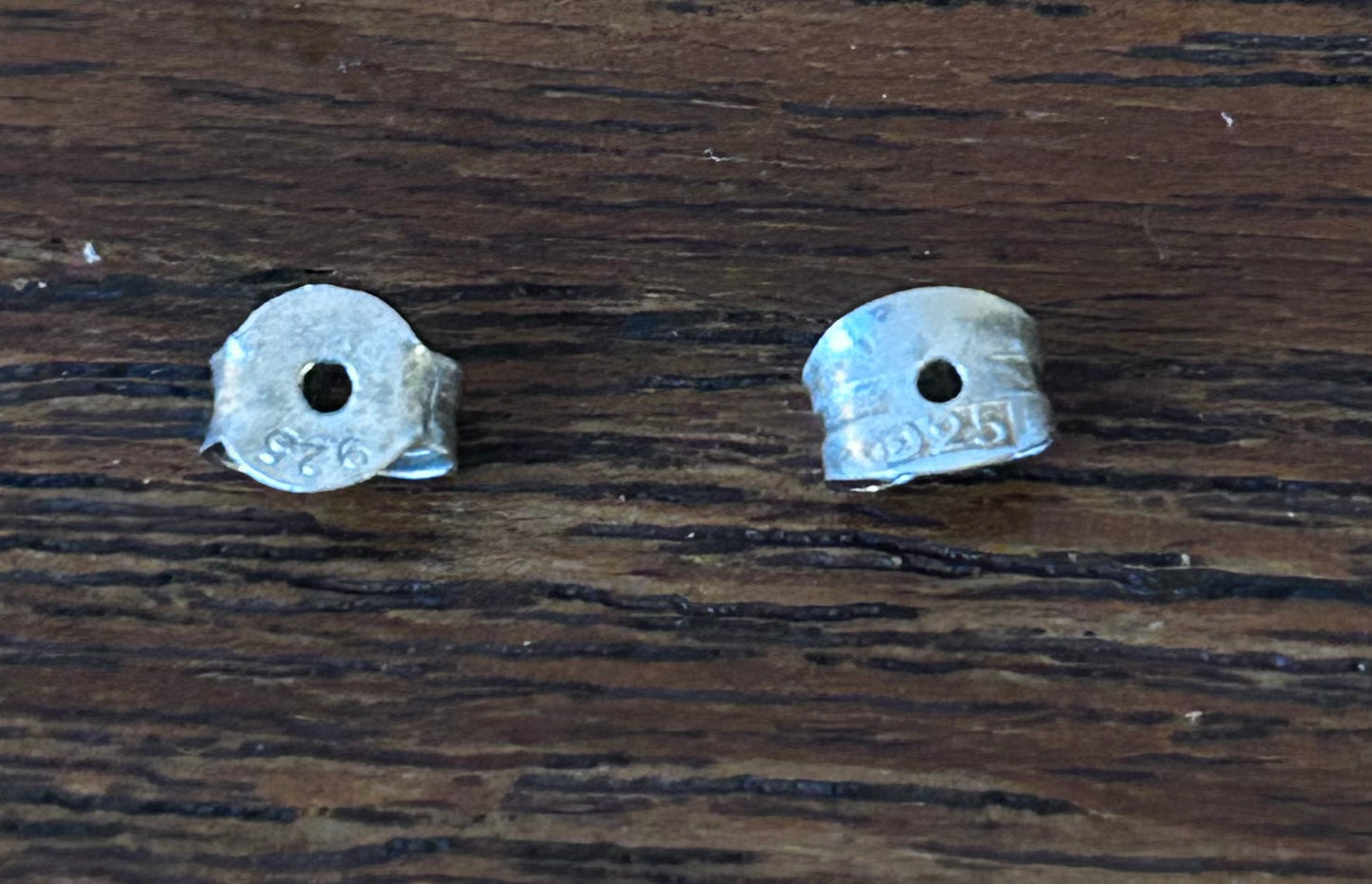 Hannu Ikonen, Finland - örhängen, Lava