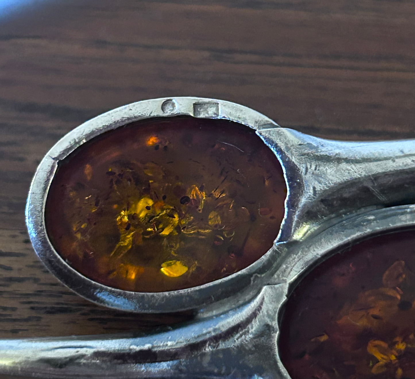 Armring med bärnsten  - Polen