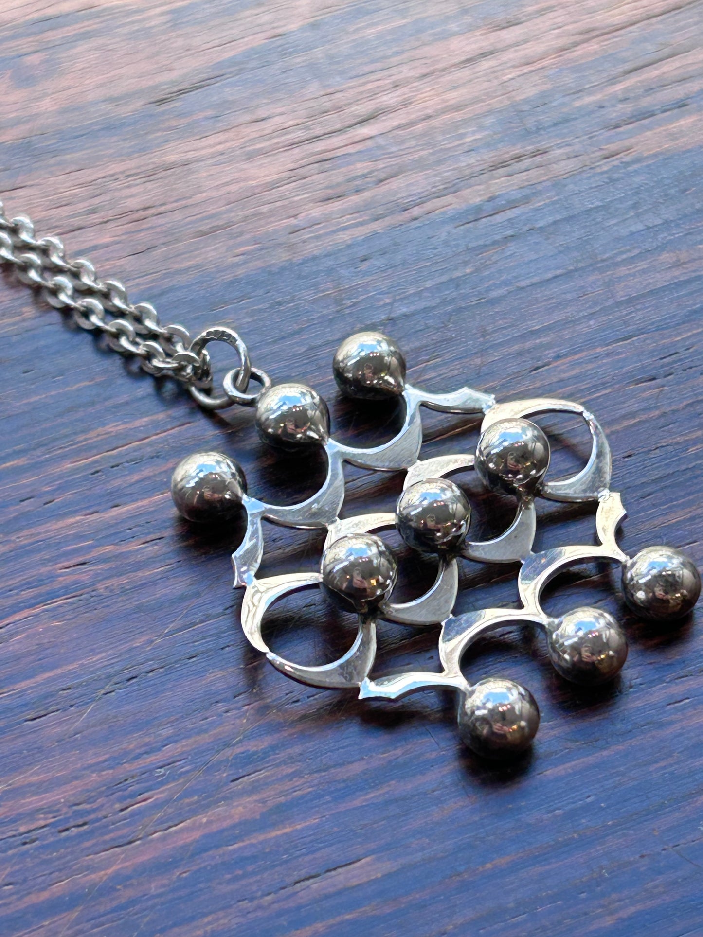 Kultasepät Salovaara, Finland - Modernist silver pendant