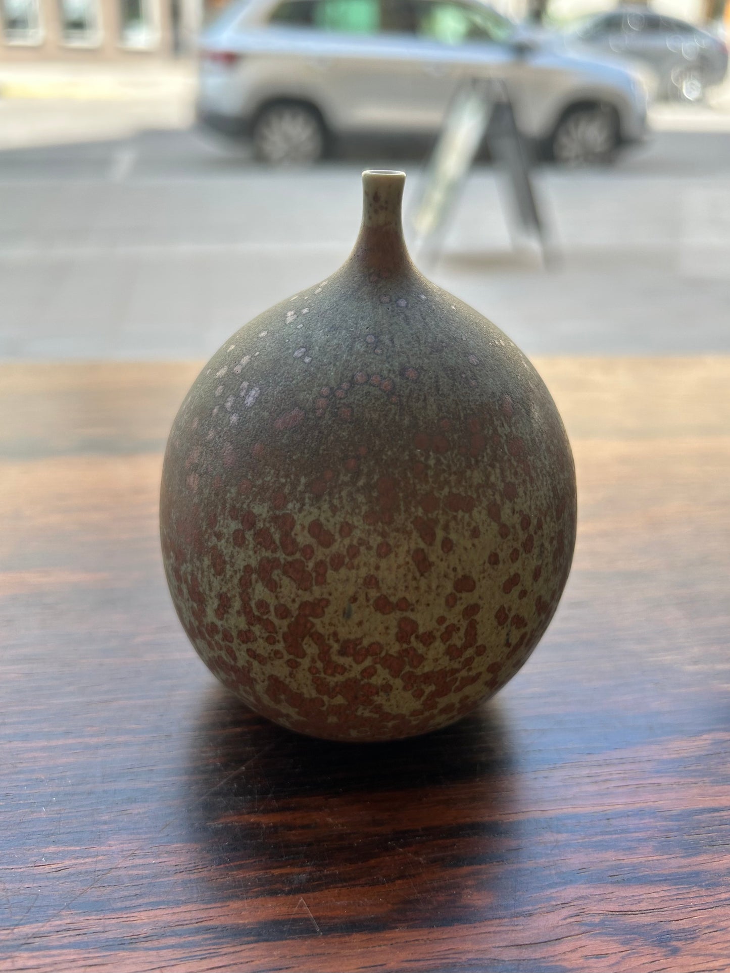 Vivi Calissendorff - Miniature vase
