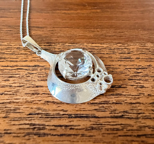 Silverhalsband med bergkristall - Theodor Klotz