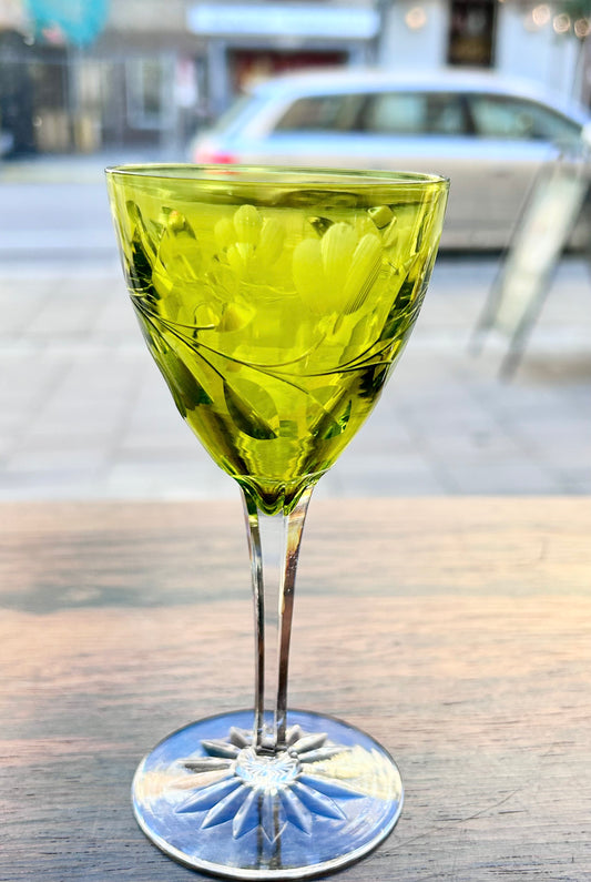 Likörglas - Kristall - Grön kupa på ben i klarglas