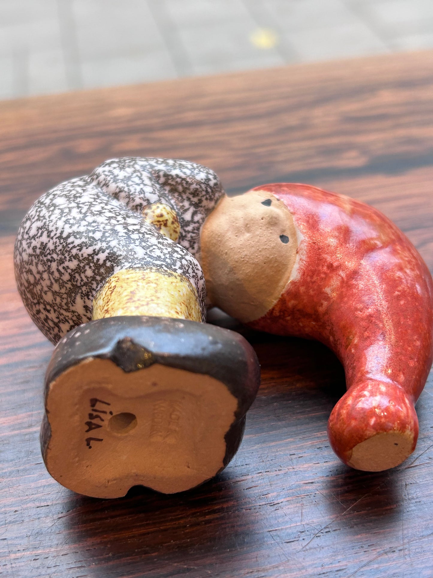 Keramikstudion Gustavsberg - Lisa Larson, Tomte Nyfiken, grå