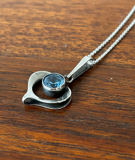 Halsband hjärta - Salovaara, Finland