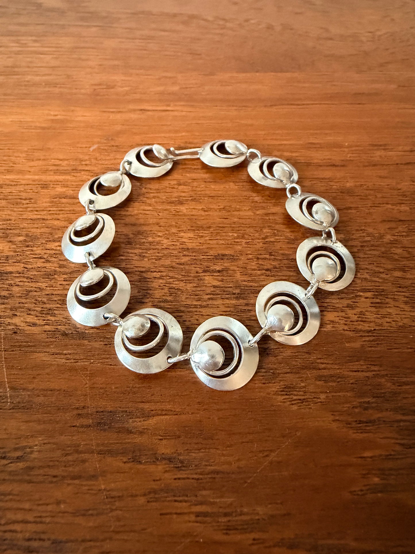 silverarmband geometriskt mönster - Polen