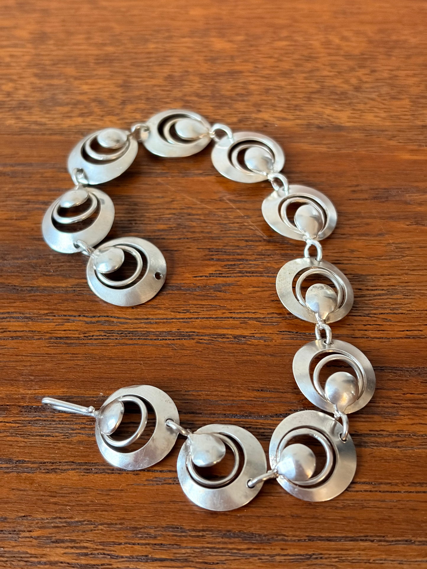 silverarmband geometriskt mönster - Polen