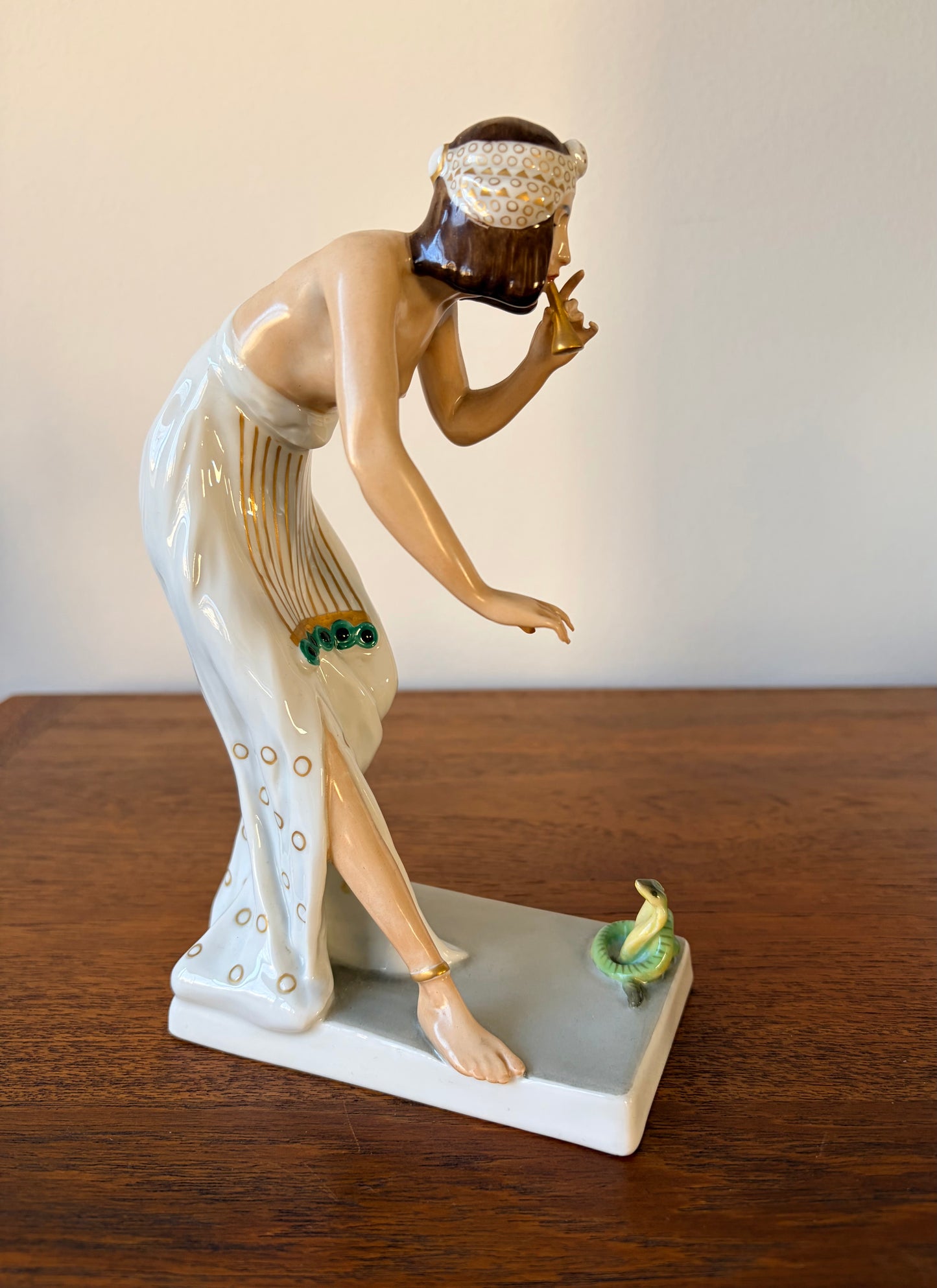 Ormtjuserska, figurin - Rosenthal Berthold Boess