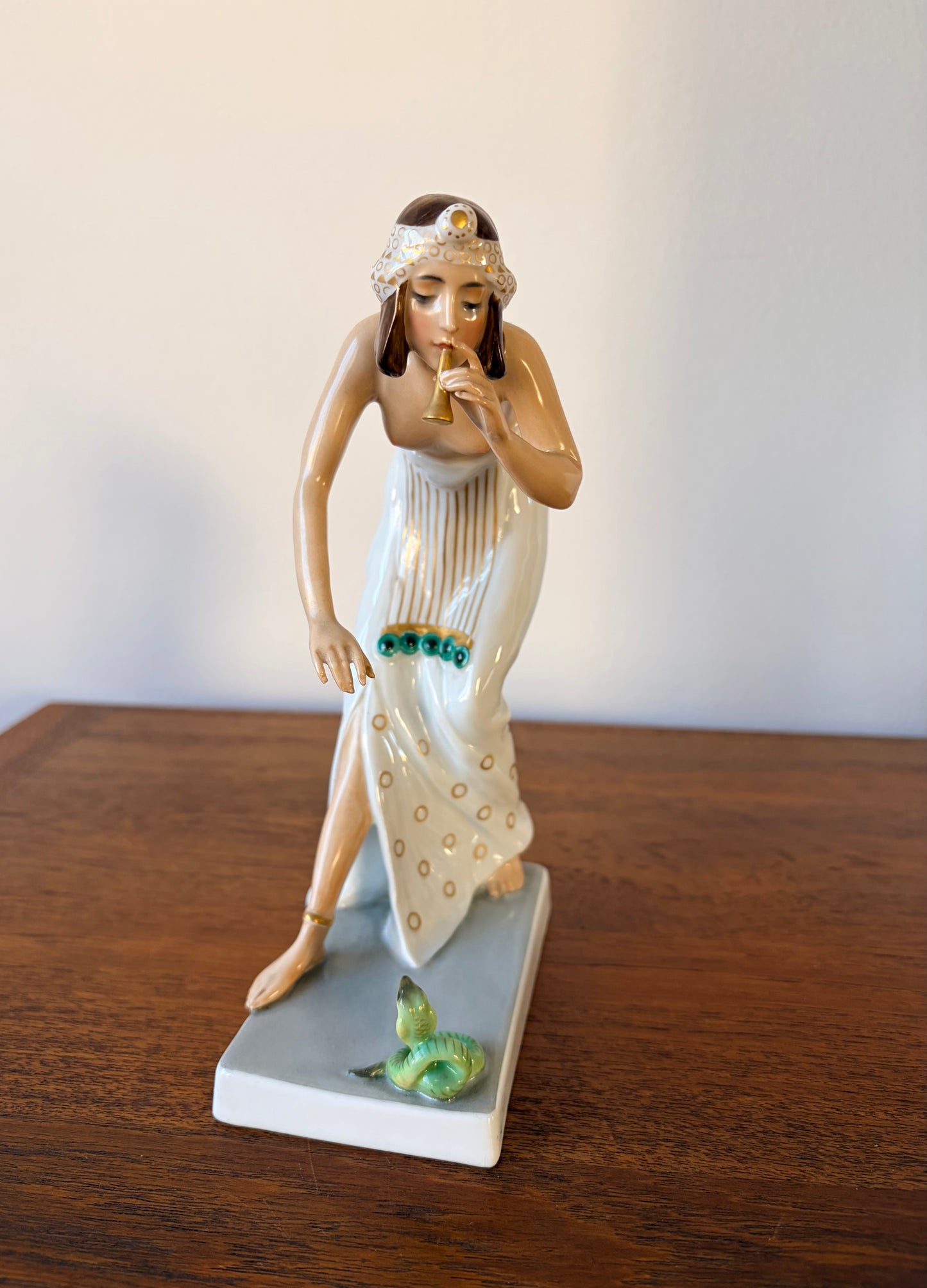 Ormtjuserska, figurin - Rosenthal Berthold Boess