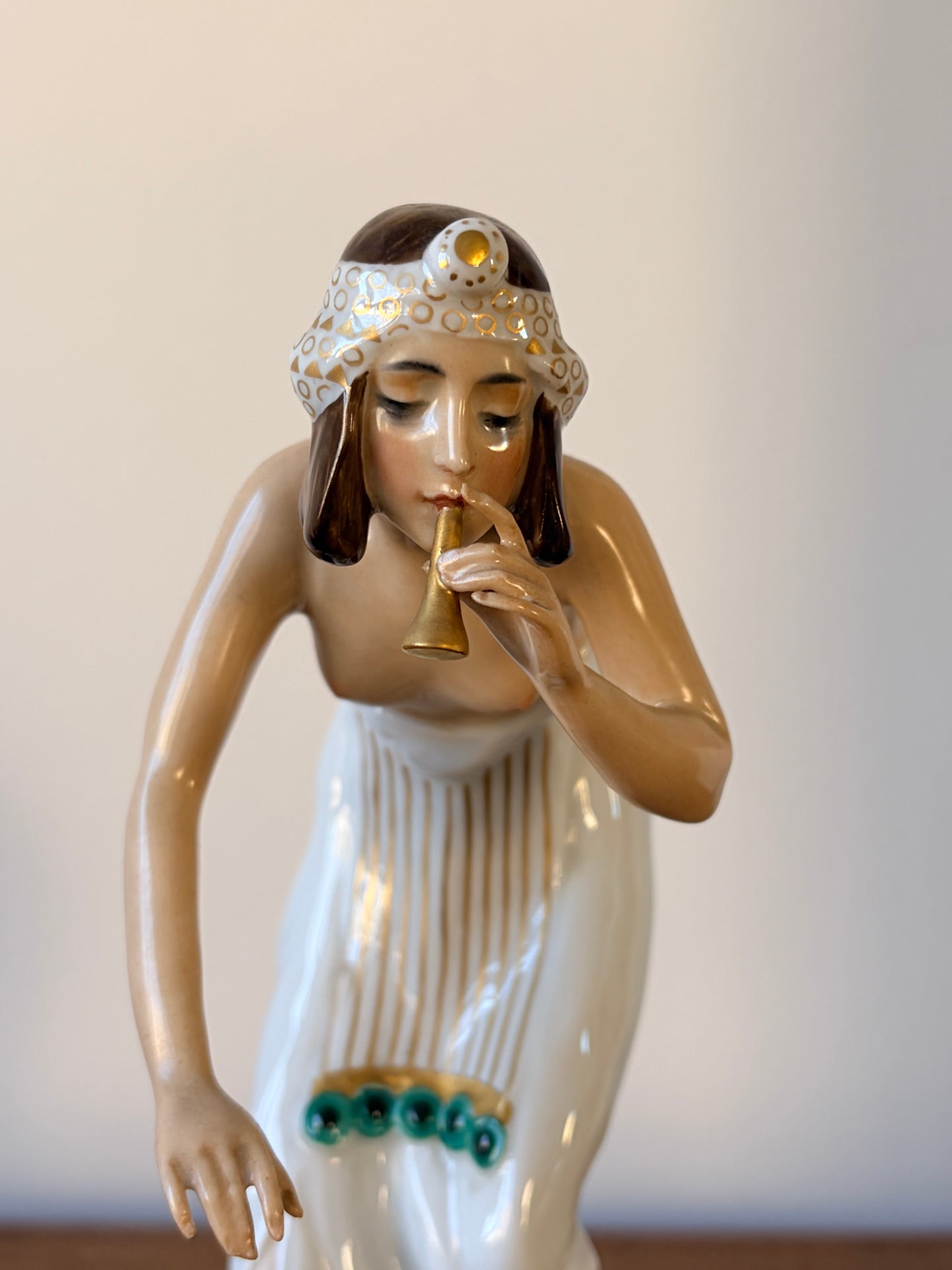 Ormtjuserska, figurin - Rosenthal Berthold Boess