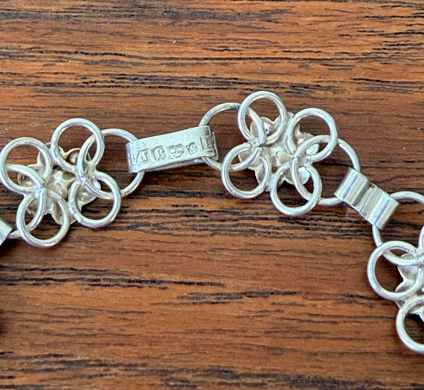 Silverarmband med blommotiv - Victor Janson, Lindesberg 1952