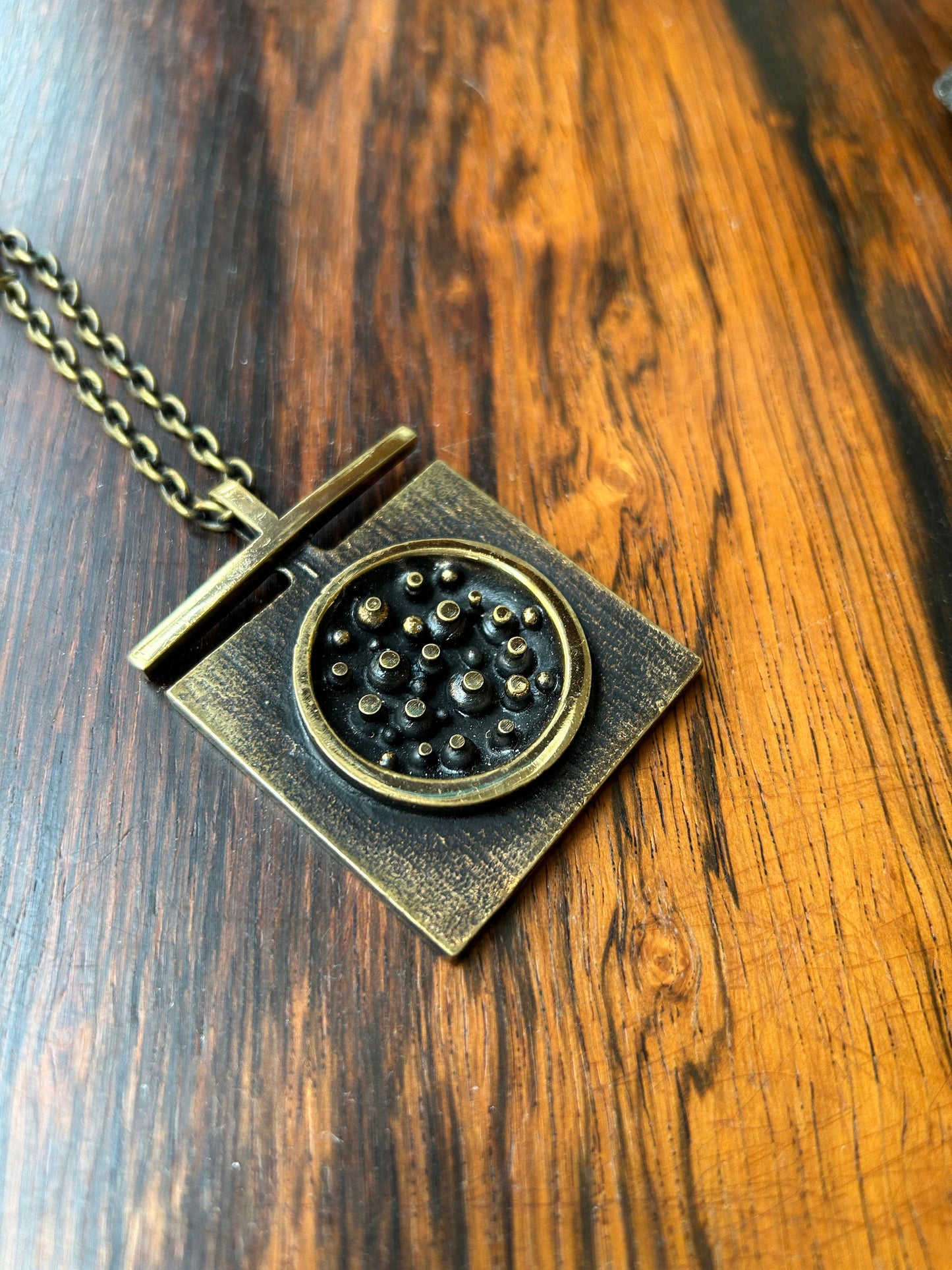 Bronze pendant - Jorma Laine  -  Finland